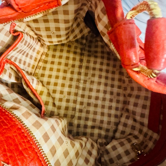 Jessica Simpson Red Leather Shoulder Bag with Gold Accents - Picture 6 of 10